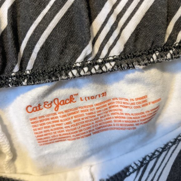 Cat & Jack multi stripe white and charcoal mini-skirt with shorts underneath - Picture 2 of 3